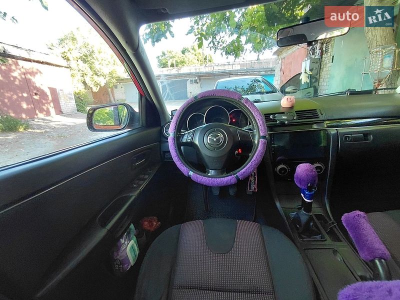 Хэтчбек Mazda 3 2005 в Южноукраинске