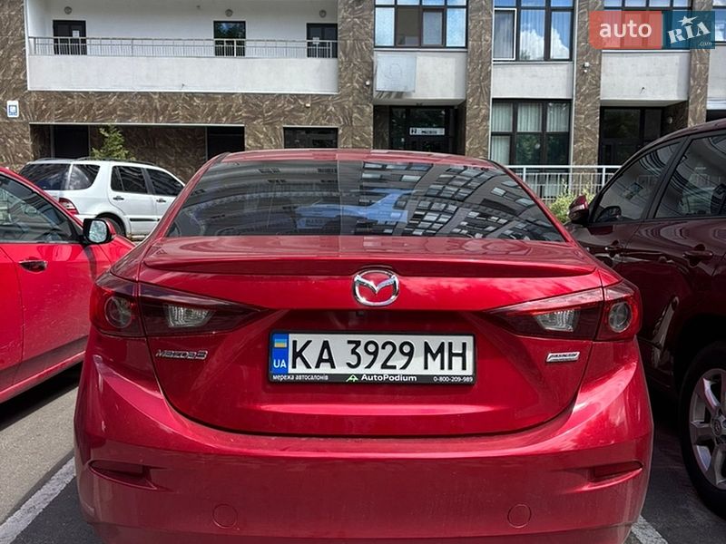 Седан Mazda 3 2014 в Киеве