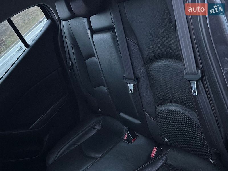 Хэтчбек Mazda 3 2014 в Полтаве
