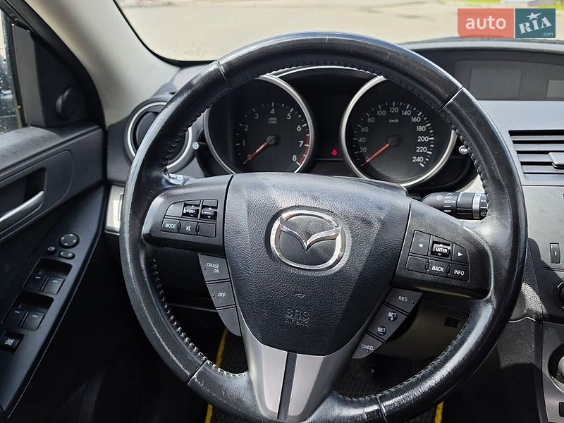Хэтчбек Mazda 3 2009 в Луцке