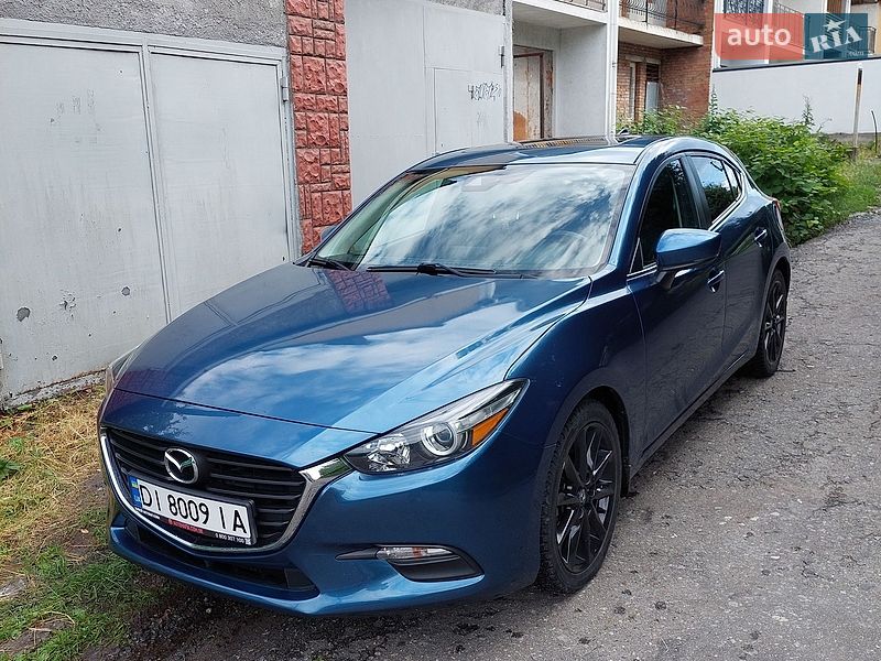 Mazda 3, фото из объявления