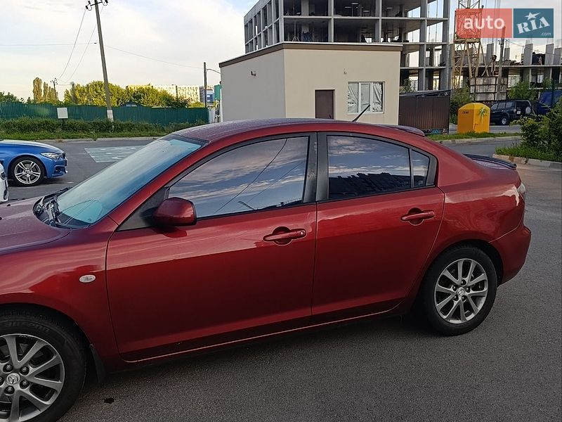 Седан Mazda 3 2008 в Киеве