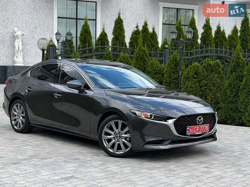 Mazda 3, фото из объявления