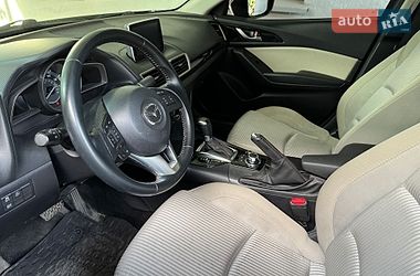 Седан Mazda 3 2015 в Днепре