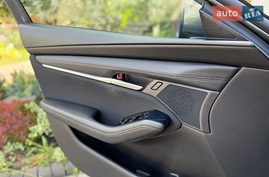 Седан Mazda 3 2019 в Львове