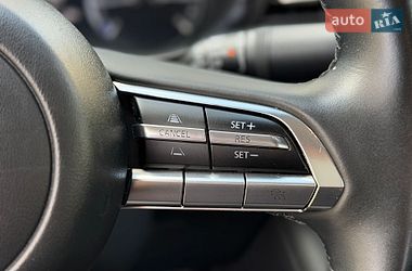 Седан Mazda 3 2019 в Львове