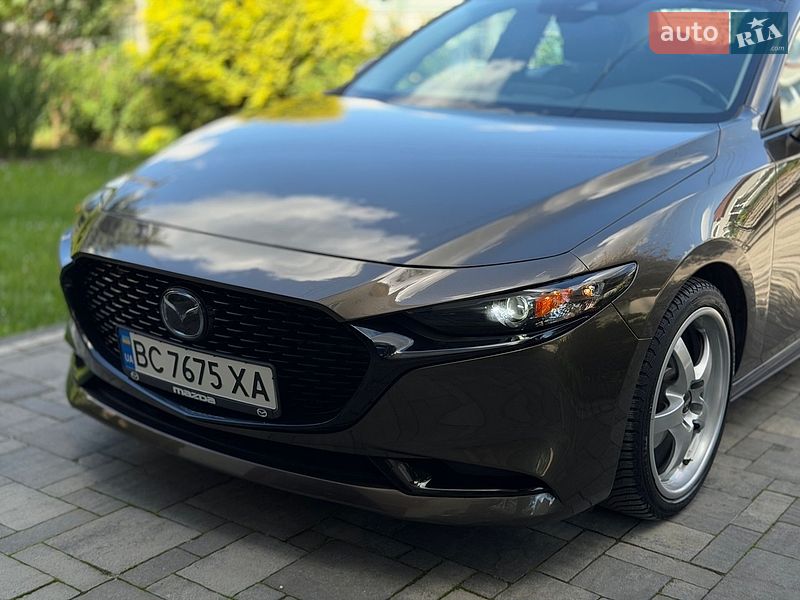 Седан Mazda 3 2019 в Львове