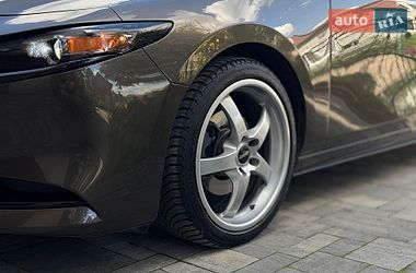 Седан Mazda 3 2019 в Львове