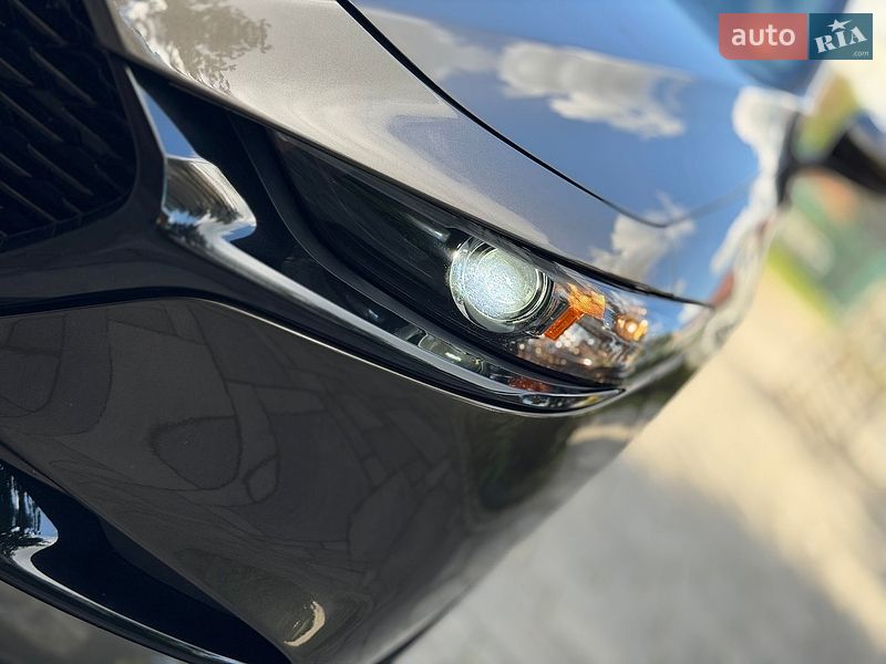 Седан Mazda 3 2019 в Львове