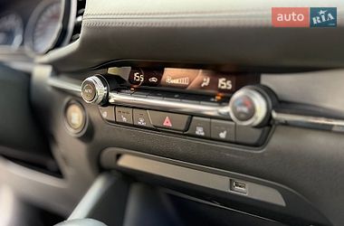 Седан Mazda 3 2019 в Львове