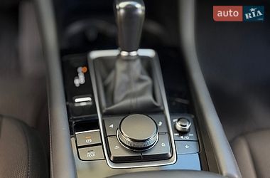Седан Mazda 3 2019 в Львове