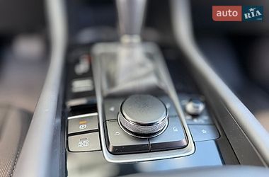 Седан Mazda 3 2019 в Львове
