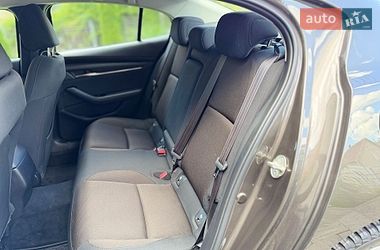 Седан Mazda 3 2019 в Львове