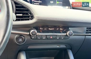 Седан Mazda 3 2019 в Львове