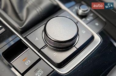 Седан Mazda 3 2019 в Львове