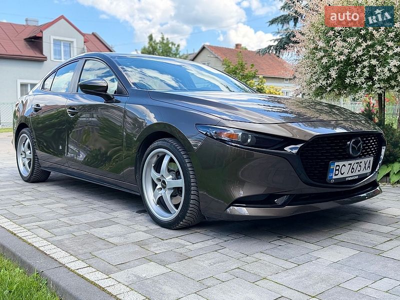 Седан Mazda 3 2019 в Львове