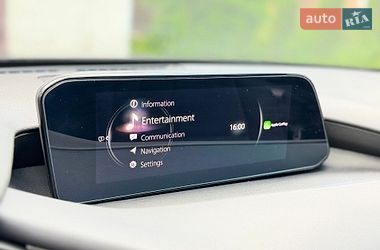 Седан Mazda 3 2019 в Львове