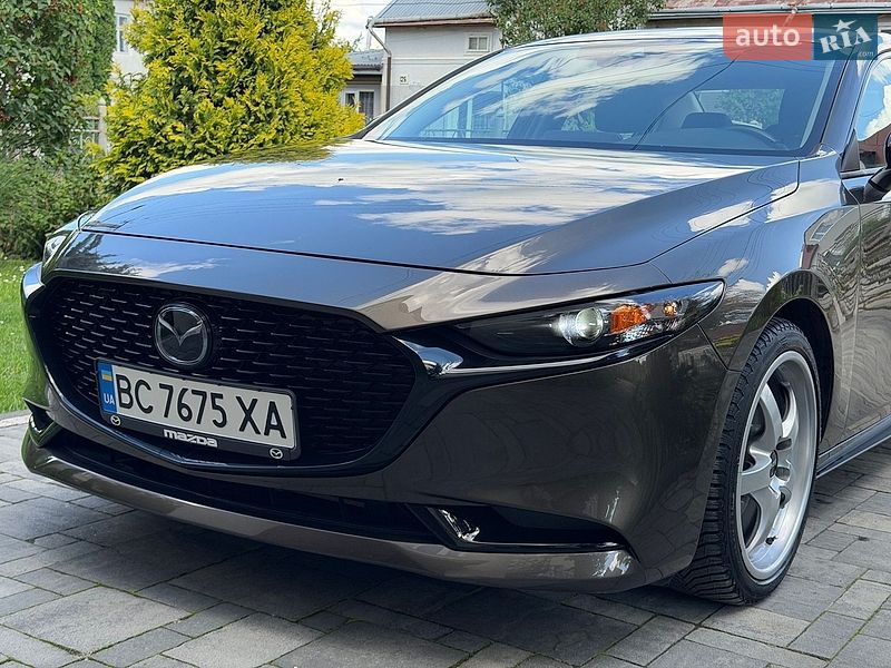 Седан Mazda 3 2019 в Львове