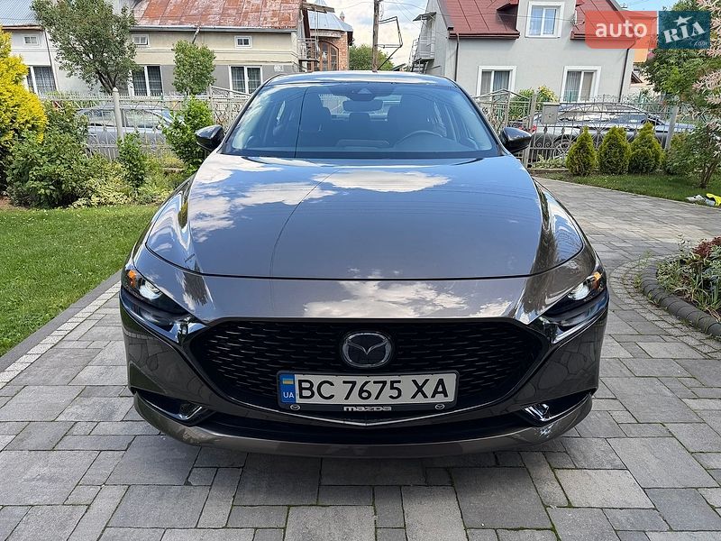 Седан Mazda 3 2019 в Львове