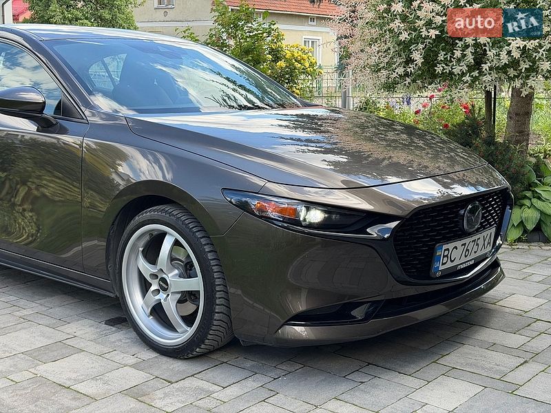 Седан Mazda 3 2019 в Львове