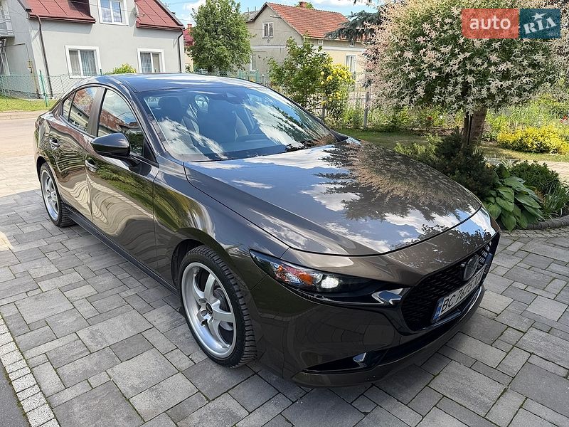 Седан Mazda 3 2019 в Львове