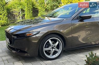 Седан Mazda 3 2019 в Львове