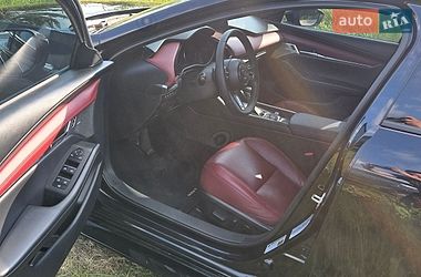 Хэтчбек Mazda 3 2023 в Обухове
