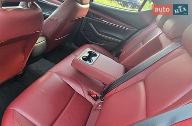 Хэтчбек Mazda 3 2023 в Обухове