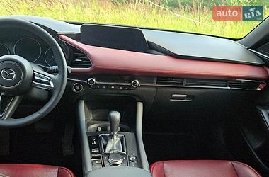 Хэтчбек Mazda 3 2023 в Обухове
