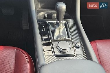 Хэтчбек Mazda 3 2023 в Обухове