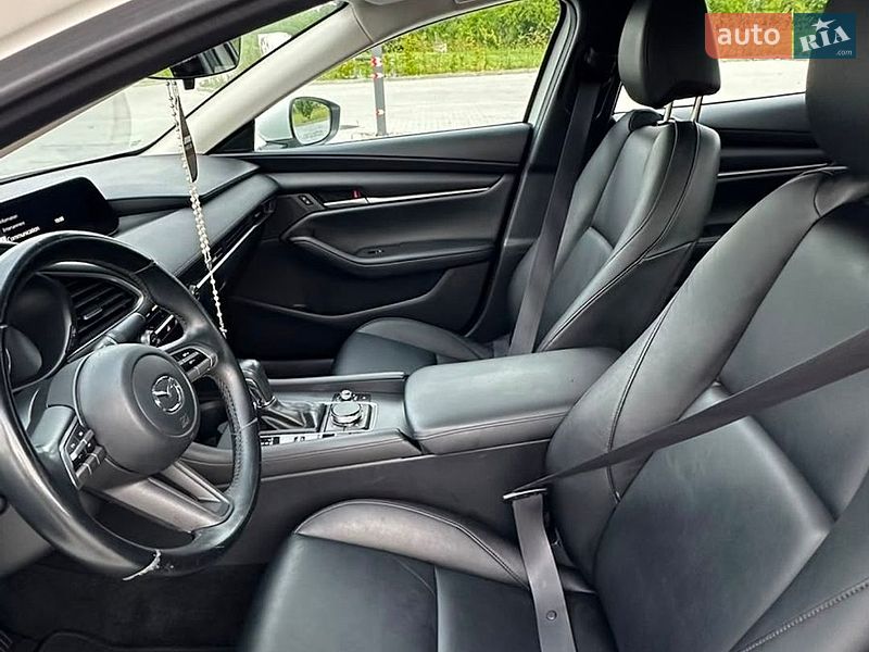 Седан Mazda 3 2021 в Коломиї