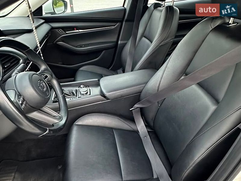 Седан Mazda 3 2021 в Коломиї