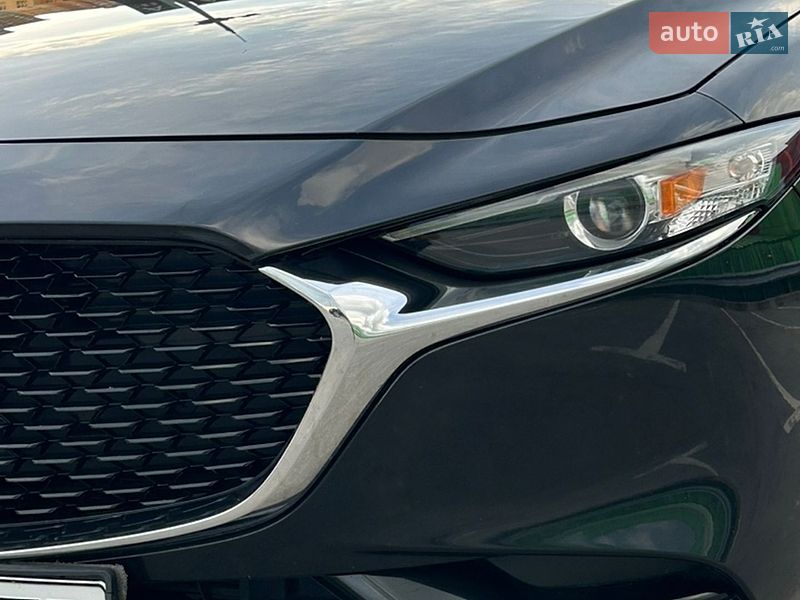 Седан Mazda 3 2018 в Киеве фото 11 Седан Mazda 3 2018 в Киеве