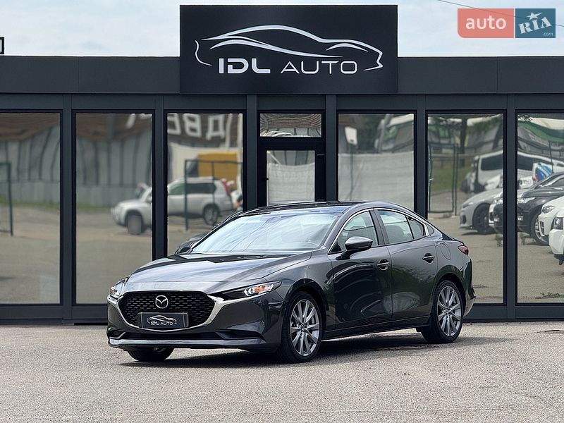 Седан Mazda 3 2023 в Киеве