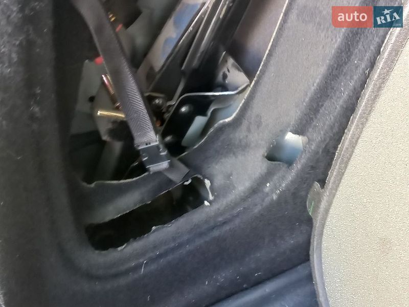 Хэтчбек Mazda 3 2006 в Кривом Роге фото 9 Хэтчбек Mazda 3 2006 в Кривом Роге