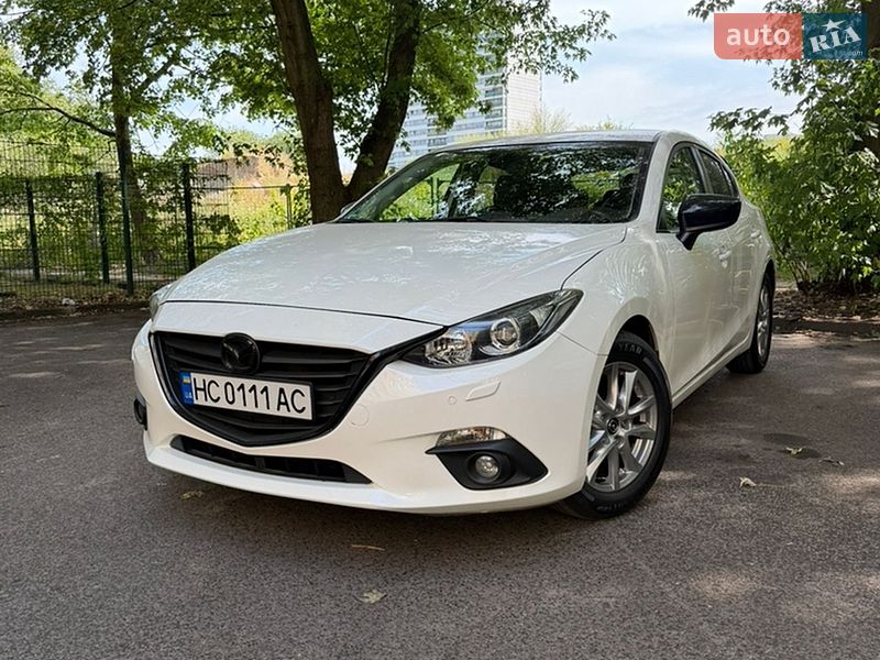 Хэтчбек Mazda 3 2016 в Львове