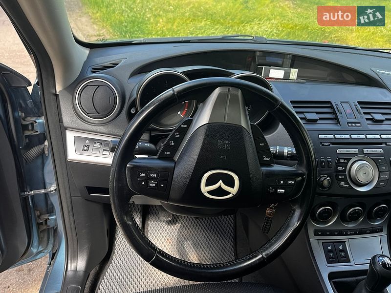Хэтчбек Mazda 3 2009 в Веселинове фото 14 Хэтчбек Mazda 3 2009 в Веселинове