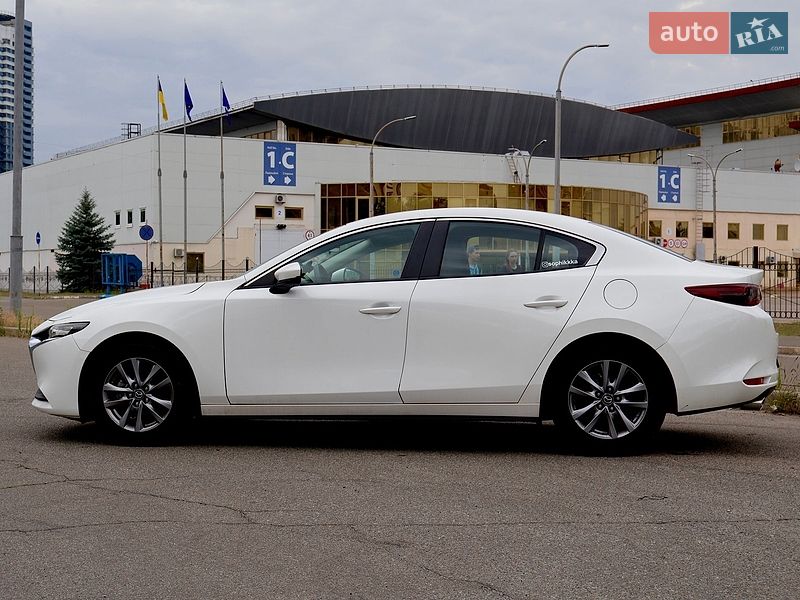 Седан Mazda 3 2021 в Києві
