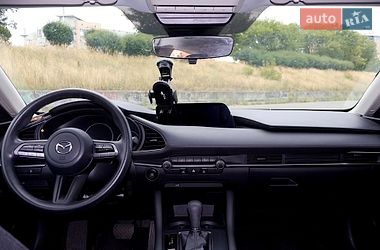 Седан Mazda 3 2021 в Києві