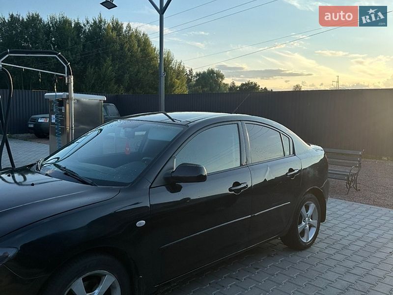 Седан Mazda 3 2004 в Броварах