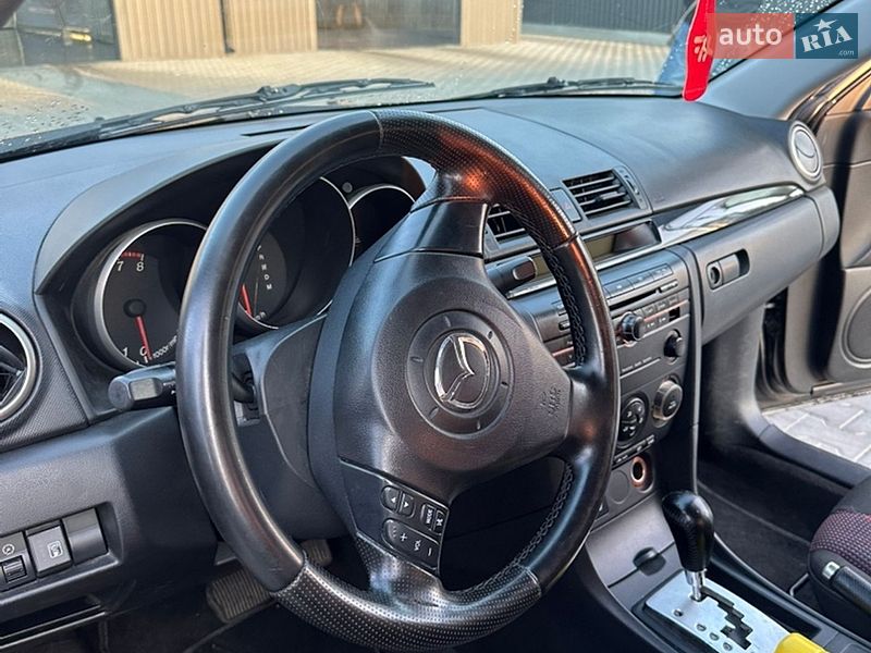 Седан Mazda 3 2004 в Броварах