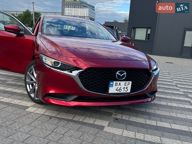 Седан Mazda 3 2019 в Львові