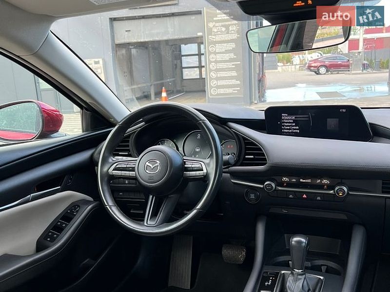 Седан Mazda 3 2019 в Львові