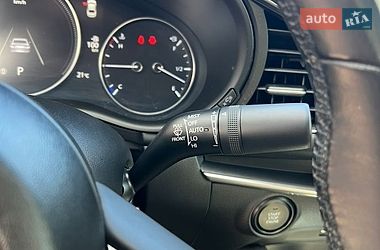 Седан Mazda 3 2019 в Львові