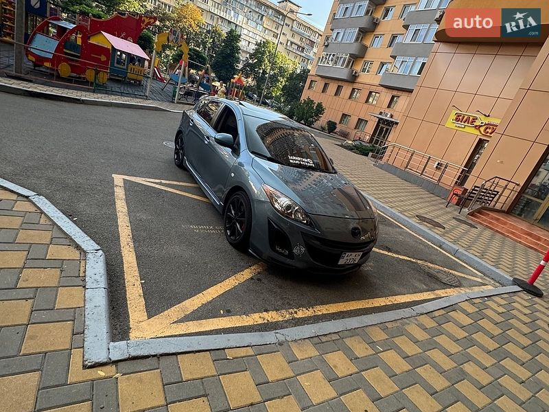 Хэтчбек Mazda 3 2011 в Запорожье