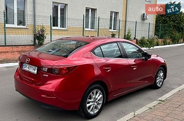 Седан Mazda 3 2015 в Рівному