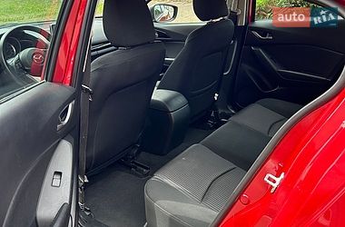 Седан Mazda 3 2015 в Рівному