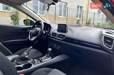 Седан Mazda 3 2015 в Рівному