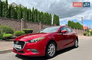 Седан Mazda 3 2015 в Ровно