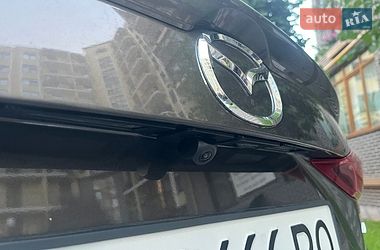 Седан Mazda 3 2014 в Киеве